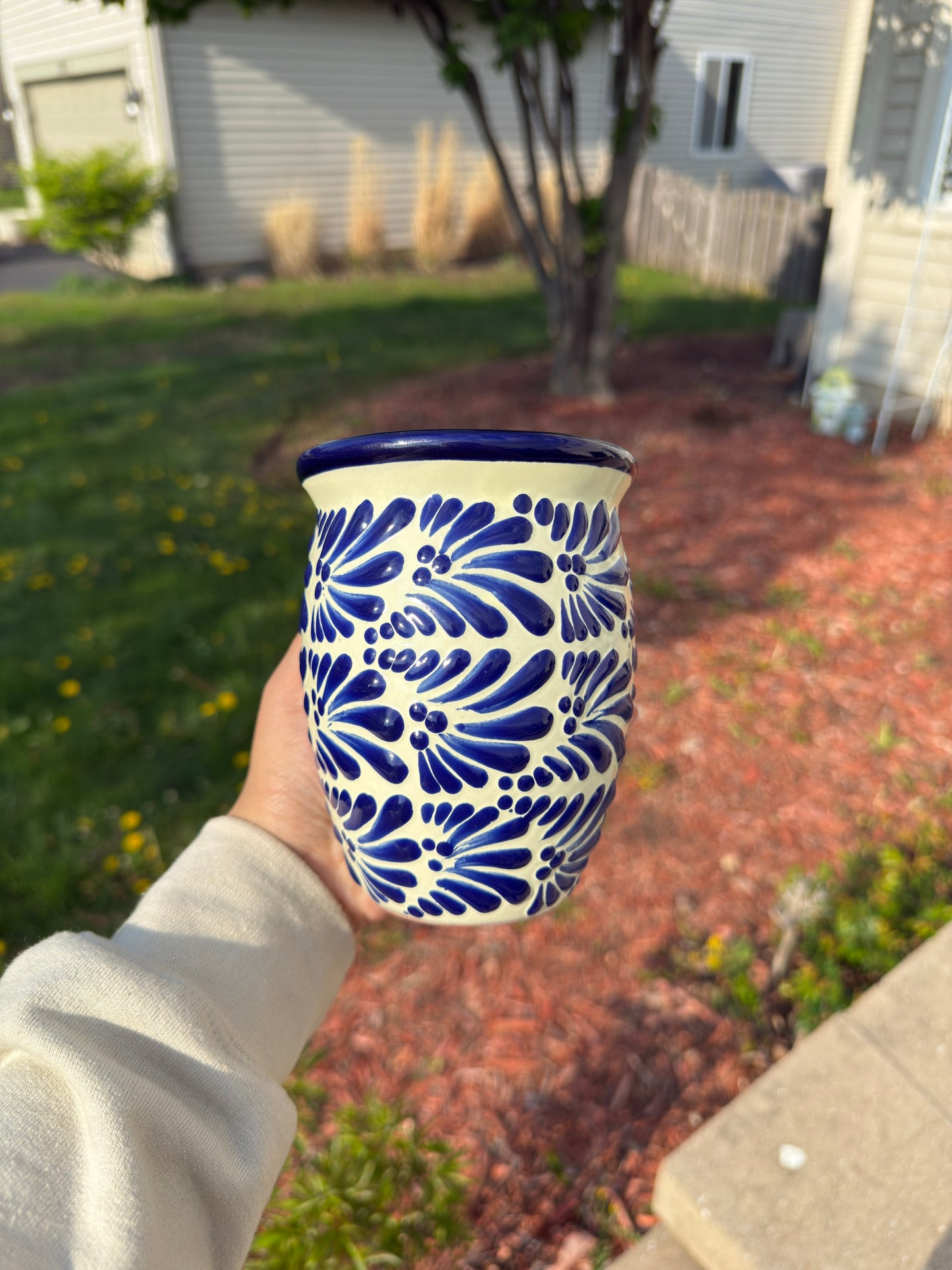 Talavera Cantaro Large Cup Beige/Blue