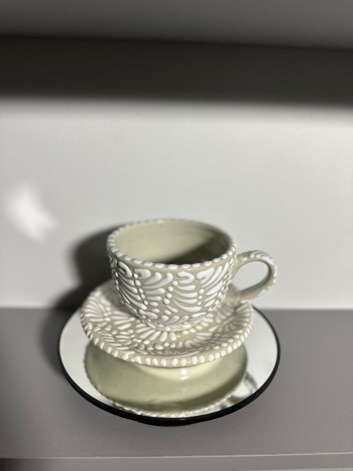 Taza Cappuccino Talavera (Cream/White) + Plate