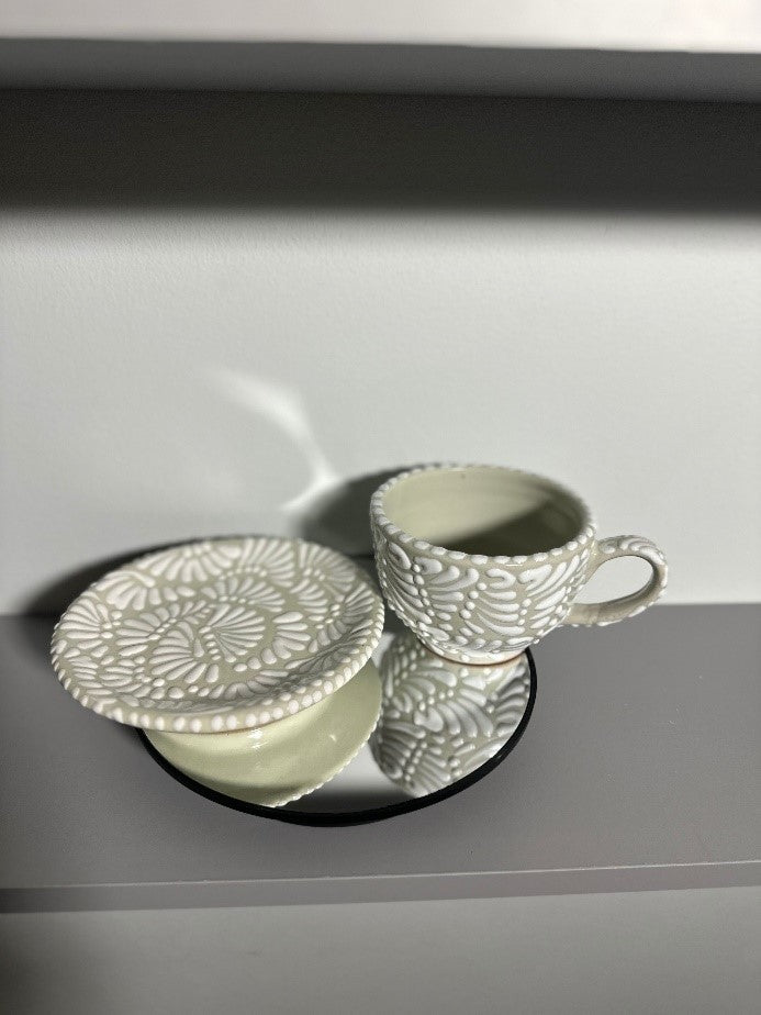 Taza Cappuccino Talavera (Cream/White) + Plate