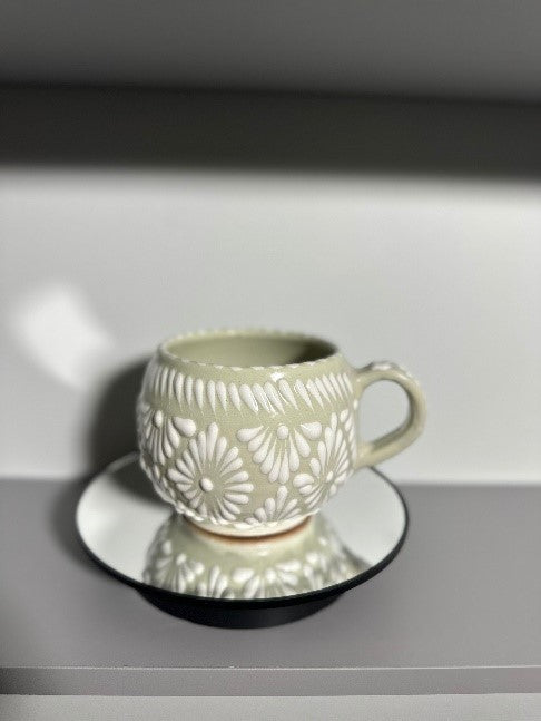 Chocolatera Talavera (Cream/White)
