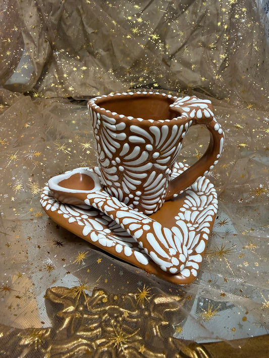 Taza Corazon Set (Brown/White) Heart Mug set with spoon