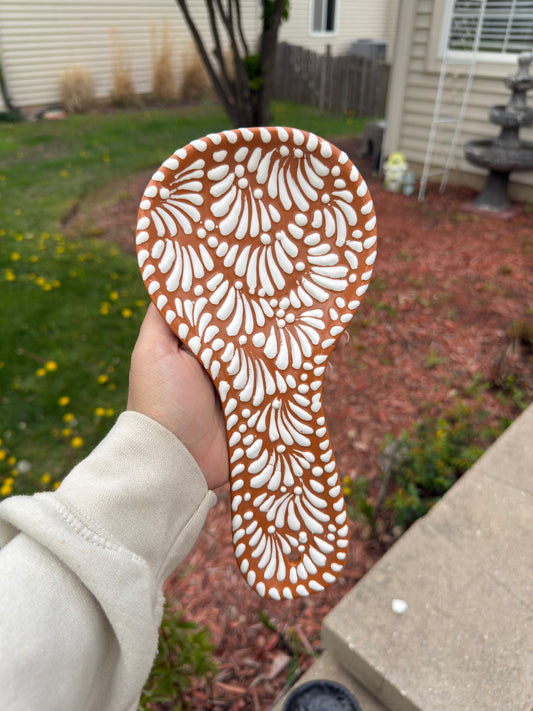 Talavera Porta Cuchara "Spoon Rest" Brown/White