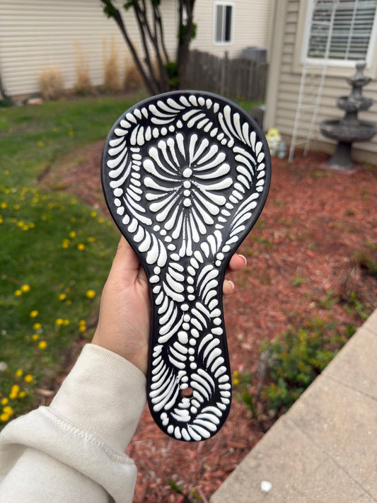 Talavera Porta Cuchara "Spoon Rest" Black/White