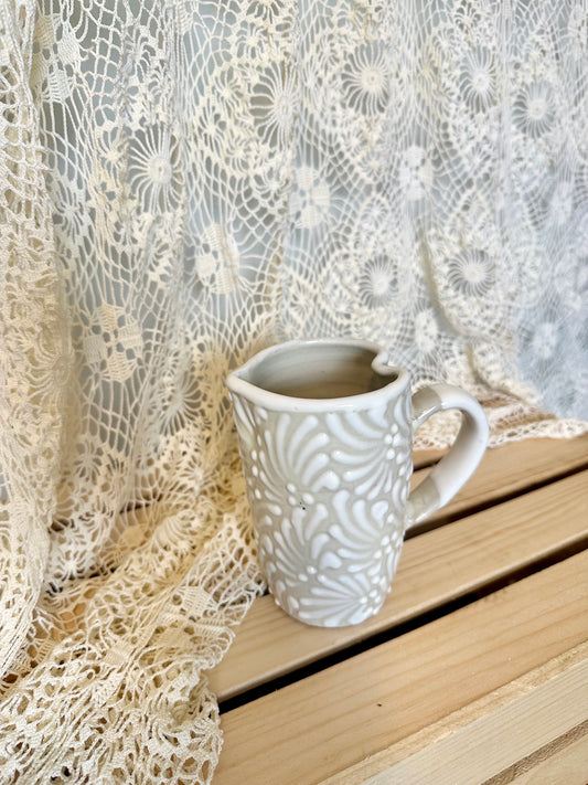 Talavera Heart Mug Cream/White (Tall)
