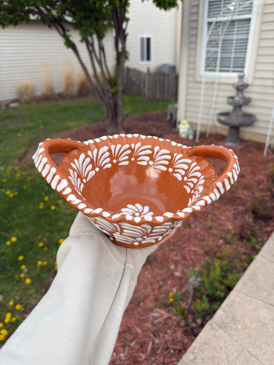 Talavera Cazuela Brown/White