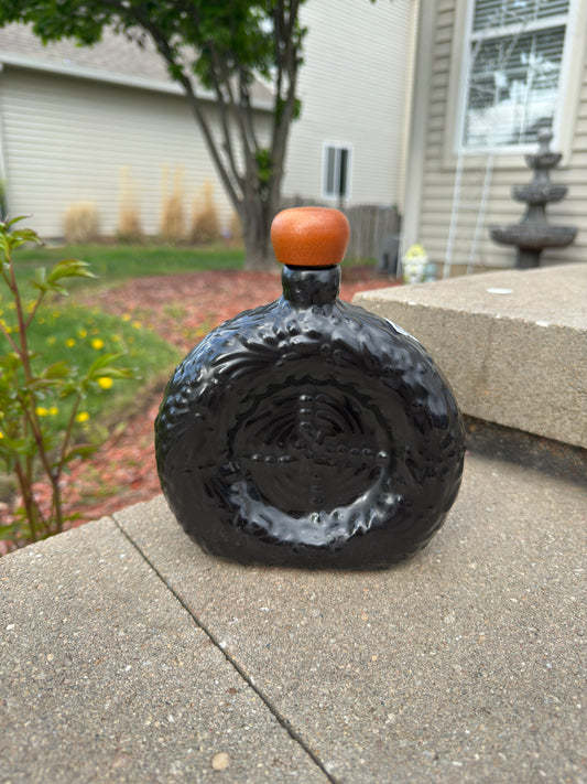Talavera Licorero "Decanter" Black/Black