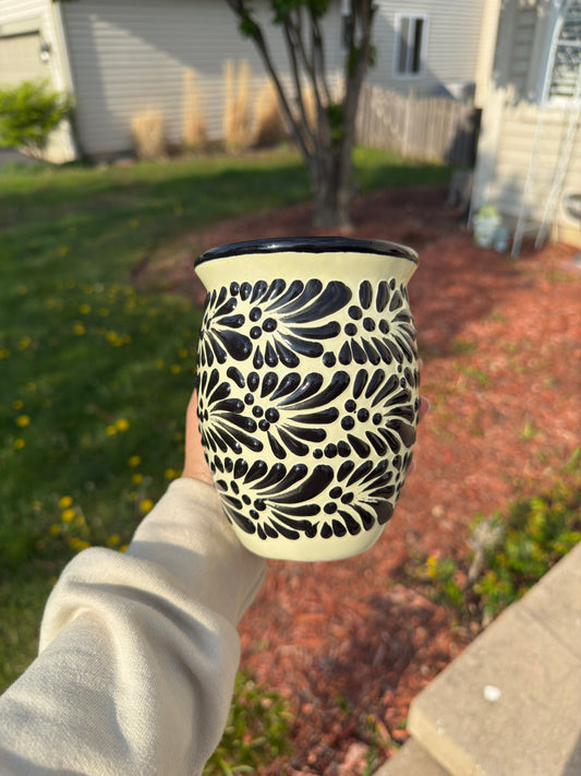 Talavera Cantaro Large Cup Beige/Black