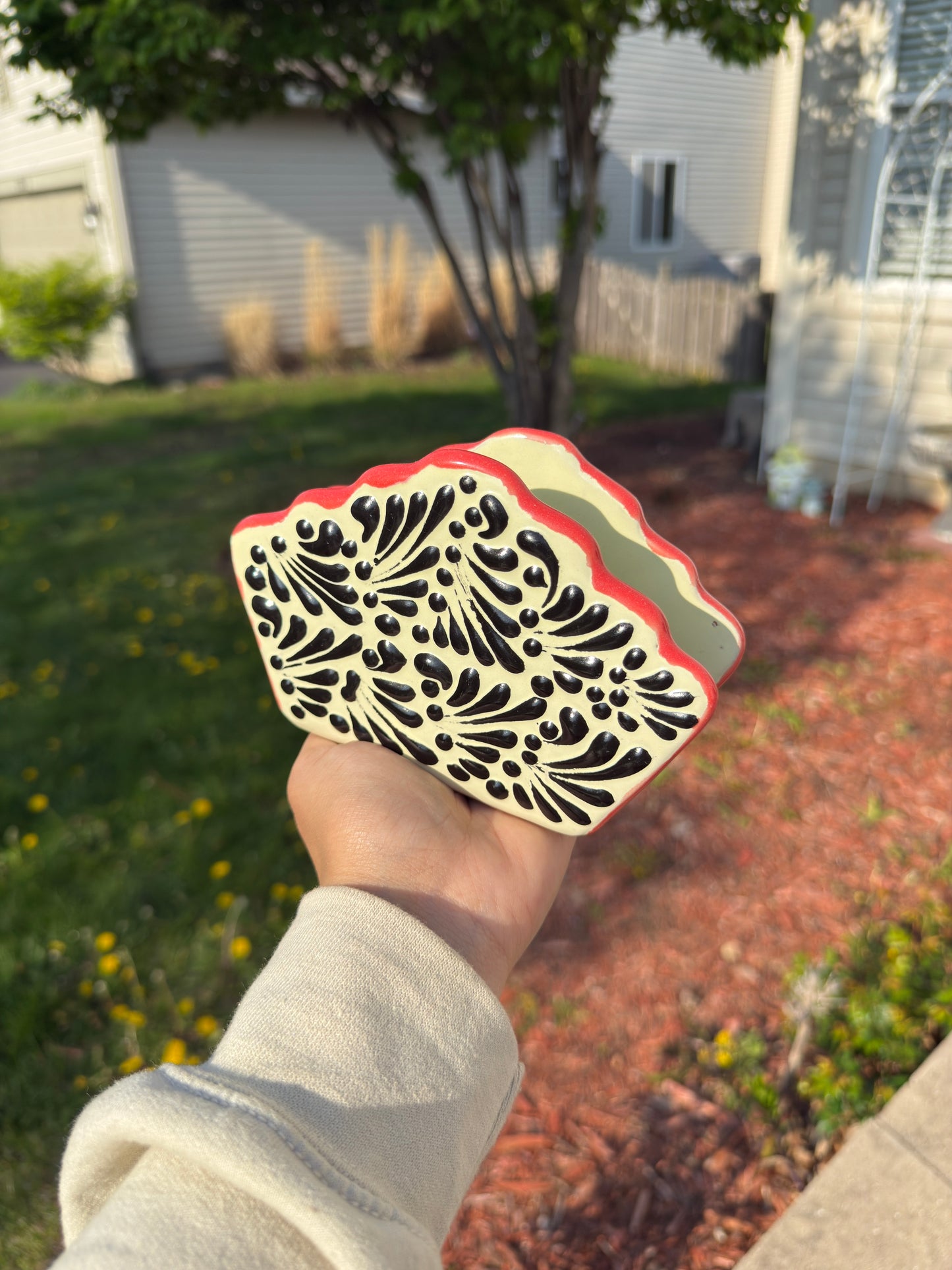 Talavera Napkin Holder Beige/Black/Pink