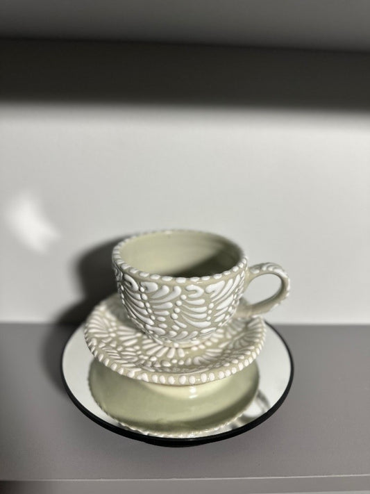 Taza Cappuccino Talavera (Cream/White) + Plate