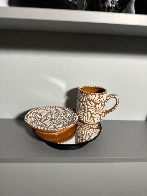 Taza Cilindro Talavera (Brown/White) + Plate